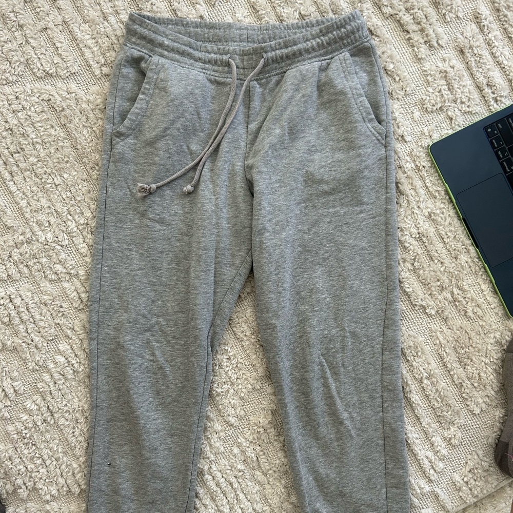 H&M gray sweatpants, size S